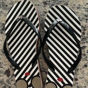 Alice & Olivia flip flops